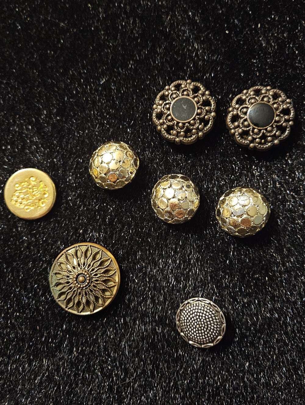 Vintage Mixed Decorative Metal Buttons - Gold & Antique Silver Accents